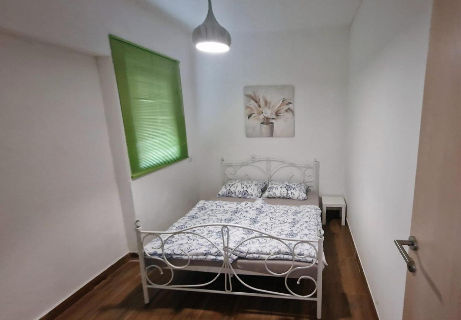 Apartman Lena Tusilovic Buitenkant foto