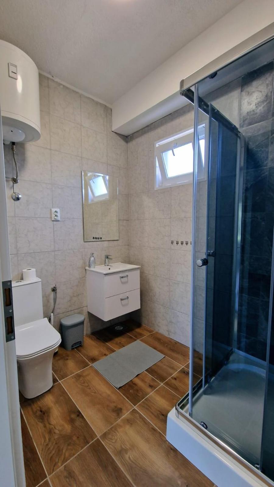 Apartman Lena Tusilovic Buitenkant foto