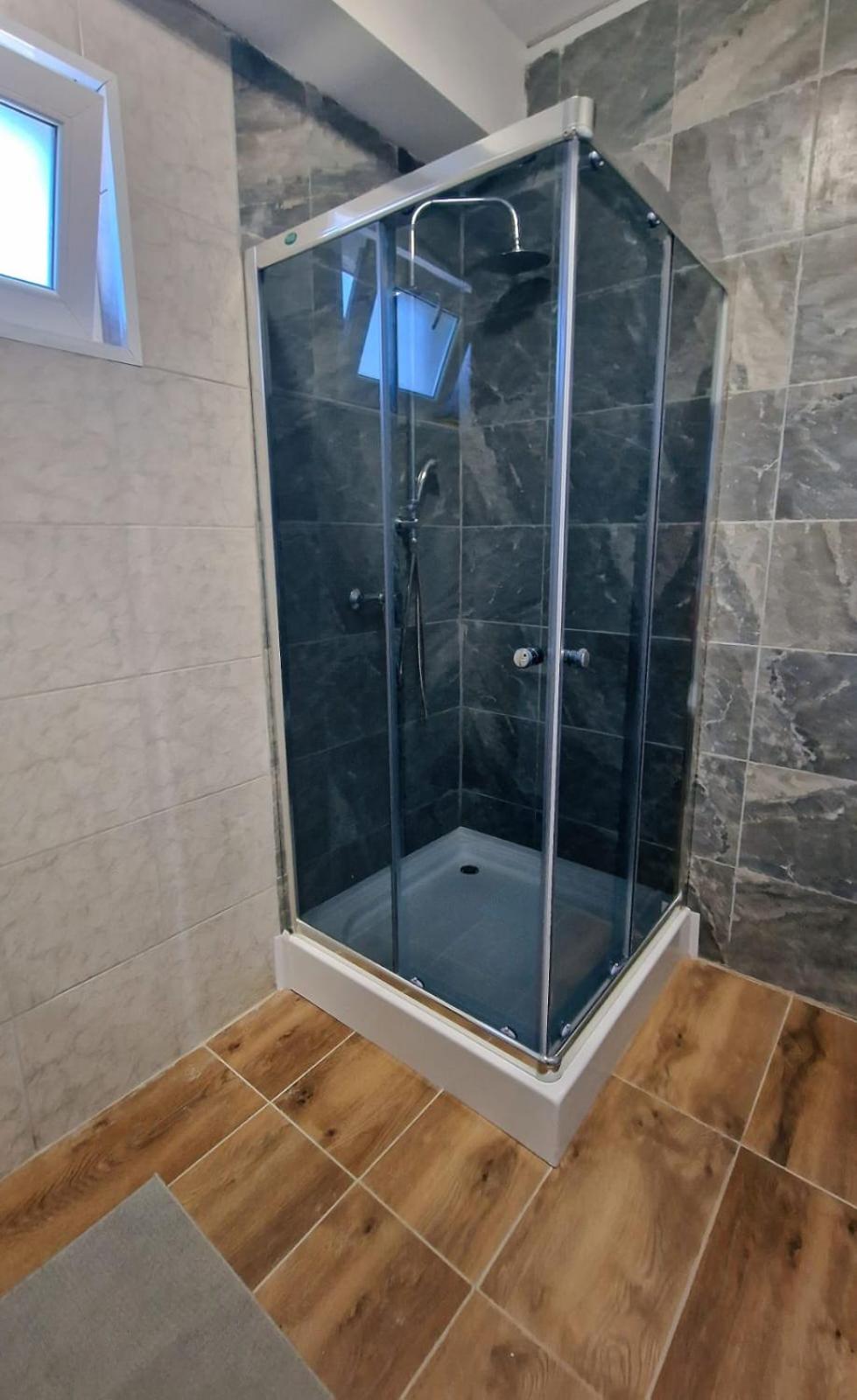 Apartman Lena Tusilovic Buitenkant foto