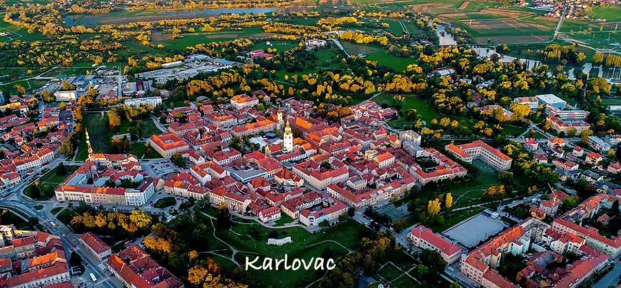 Apartman Lena Tusilovic Buitenkant foto